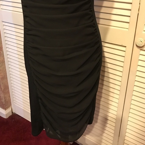 Elegant Express black dress M great condition 💕 Stretchy - Picture 3 of 4